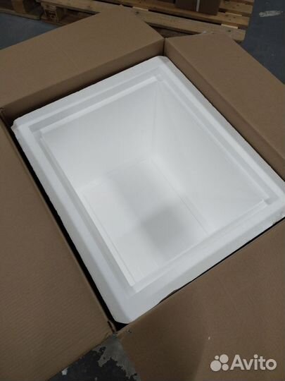 Термоконтейнер из пенопласта