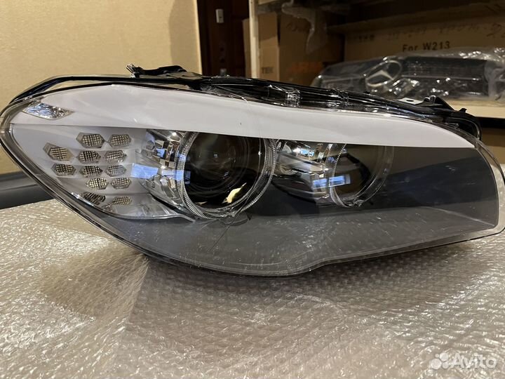 Правая передняя фара BMW F10 дорестайлинг