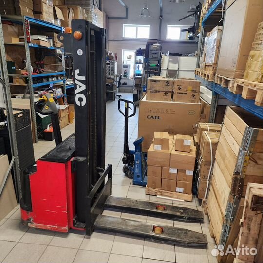 Штабелер Jac 1300кг