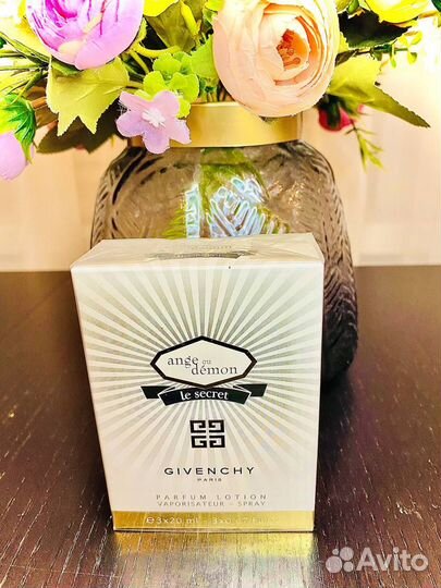 Духи женские Givenchy