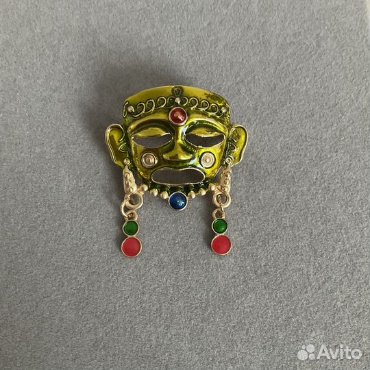 Брошь маска шаман
