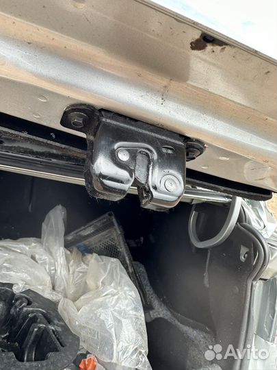 Замок крышки багажника LADA Vesta