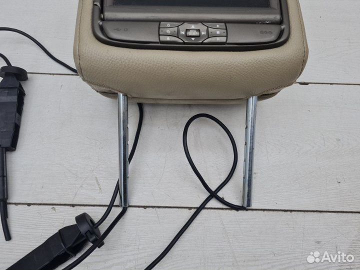 Подголовник с монитором Land Rover Discovery 4