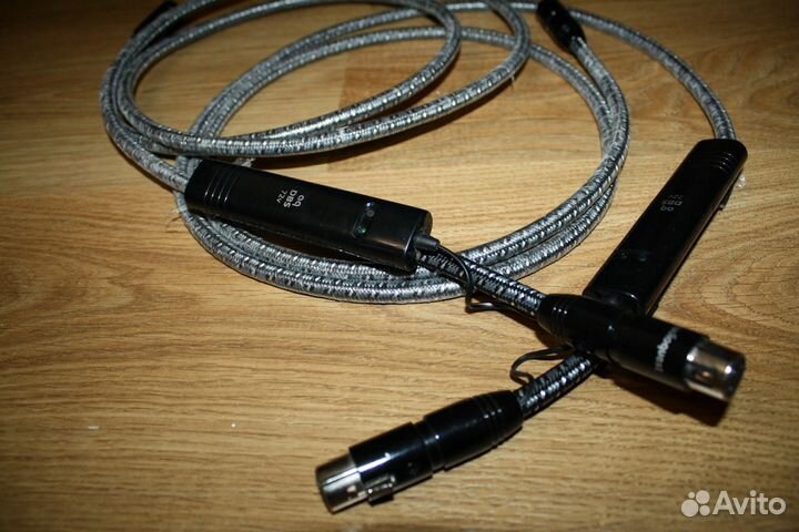 Межблочный кабель AudioQuest Niagara XLR 72V DBS