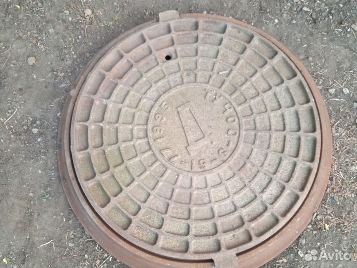 Крышка люка канализационный чугунный бу
