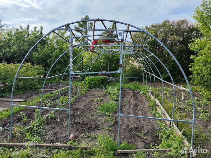 Теплица на металокаркасе 3 на 6 метра б/у