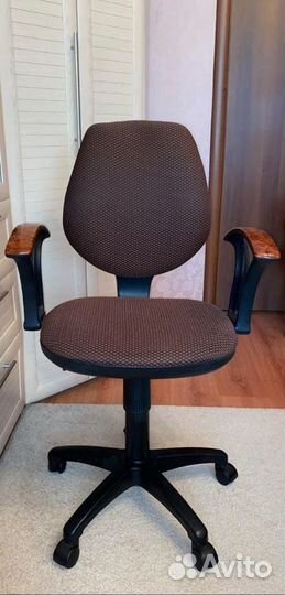 Компьютерное кресло