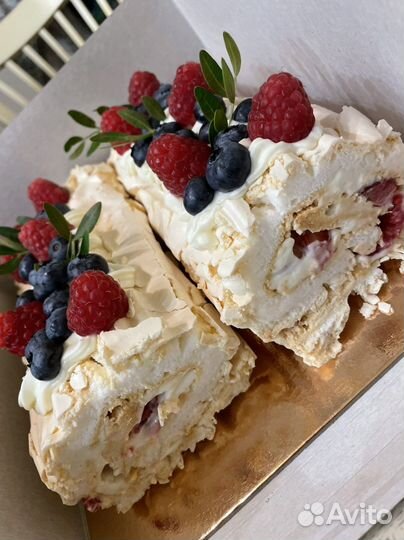 Меренговый рулет