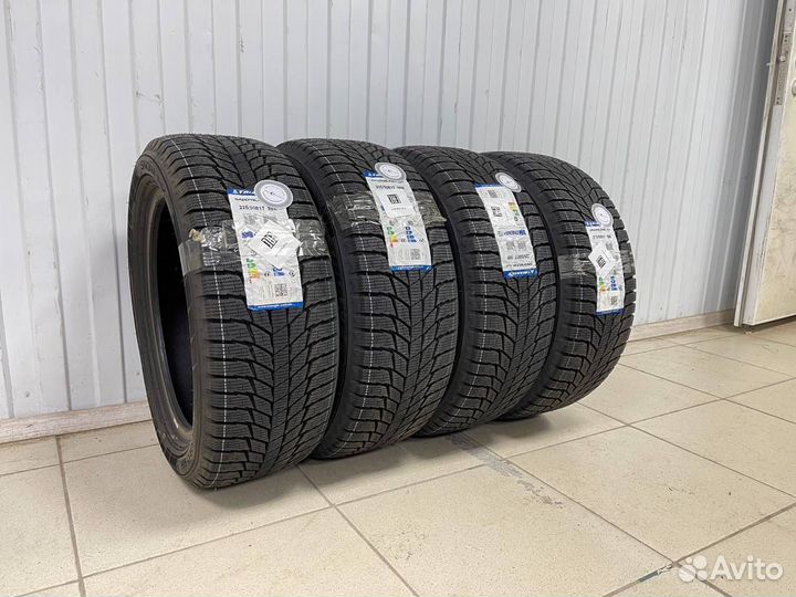 Triangle PL01 275/45 R21 110R