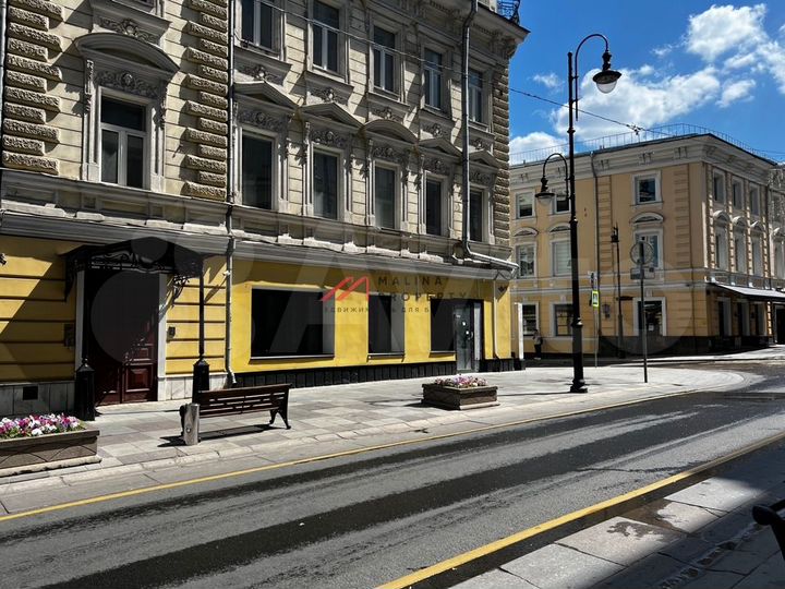 Сдам торговое помещение, 367 м²