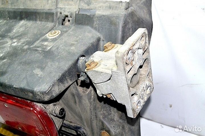 Крыло ведущего моста, заднее левое volvo FH (01.05