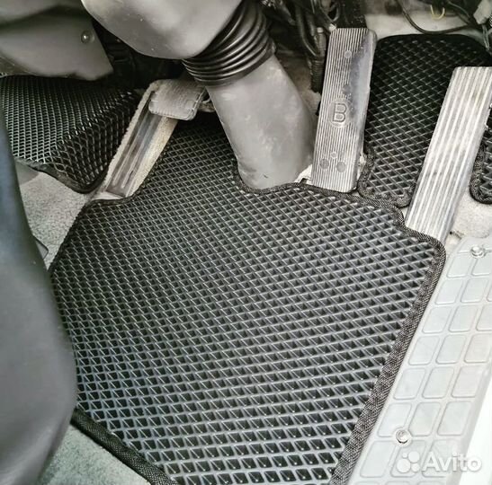 Комплект ковриков на Mitsubishi Fuso 5 т