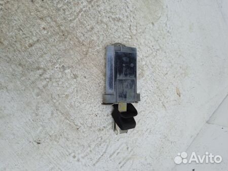 Ограничитель двери