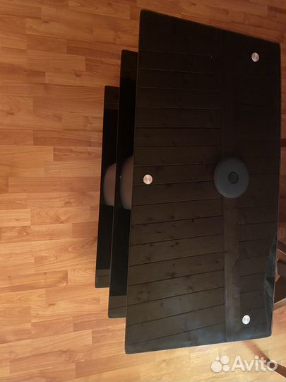 Стеклянная тумба