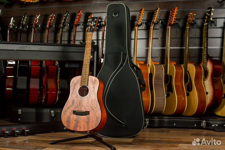 Гитара уменьшенная Cort + Аксессуары