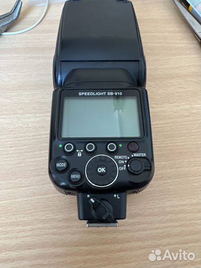 Вспышка Nikon Speedlite SB-910