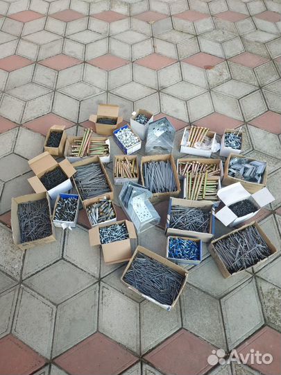 Строительные гвозди и другие крепёжные изделия