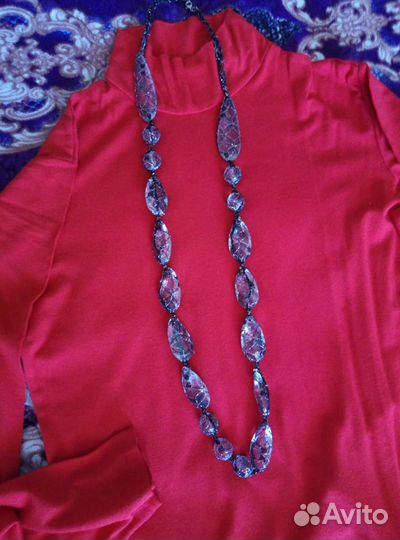 Бусы с брошью