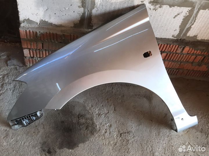 Крыло переднее левое Тойота калдина 241 кузов
