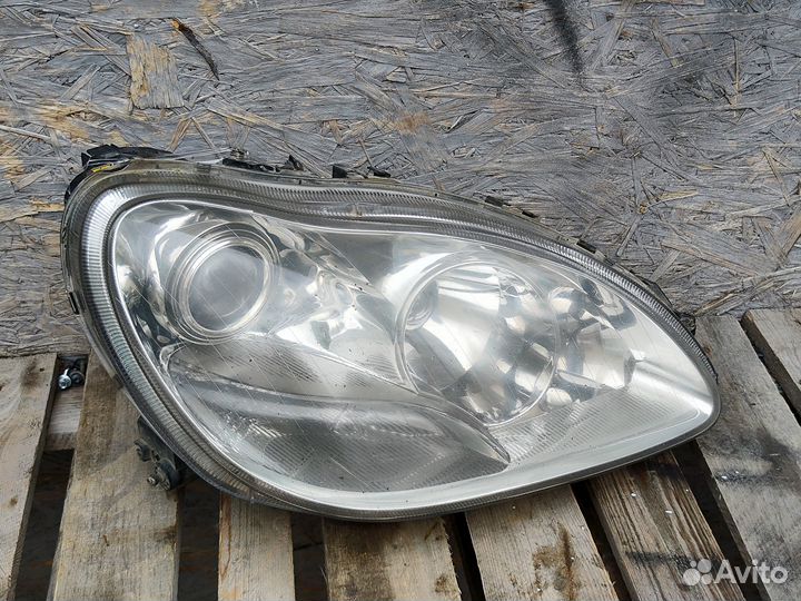 Фара правая Mercedes W220 рестайлинг Биксенон