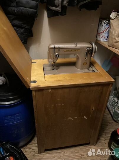 Швейная машина бу
