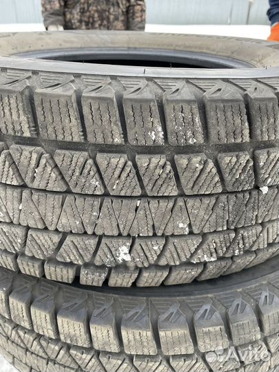 Bridgestone Blizzak DM-V3 265/70 R17