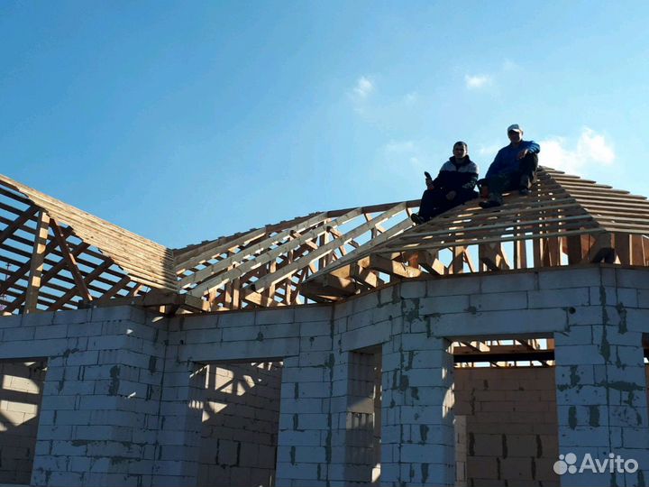 Строители стройка кровельщики