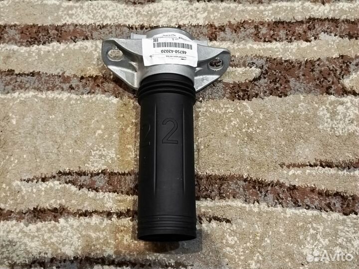 Опора заднего амортизатора Toyota Rav 4 XA50