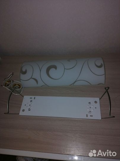 Лампа настенная