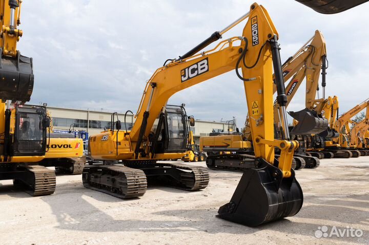 Гусеничный экскаватор JCB JS 205, 2023