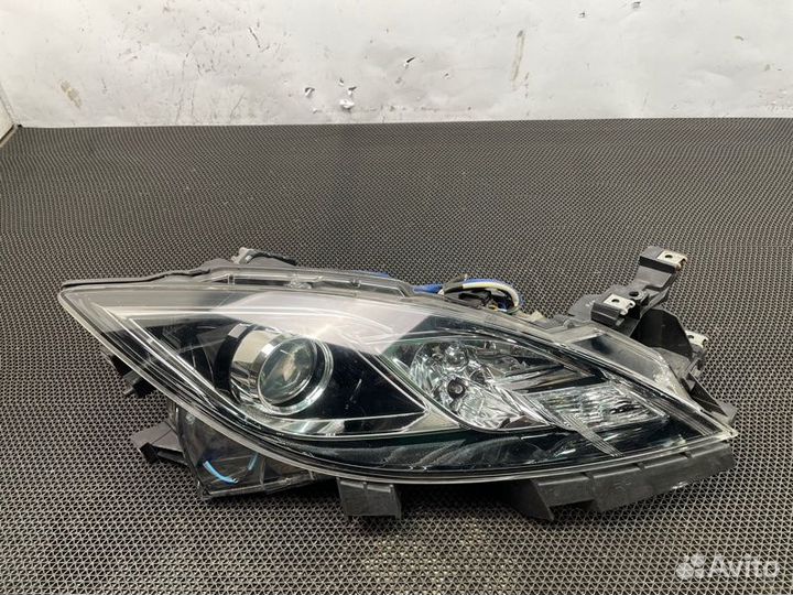 Правая фара Mazda 6 Gh ксенон