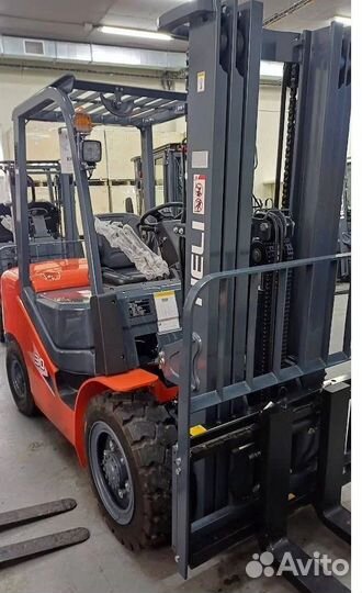 Вилочный погрузчик Heli CPD18, 2023