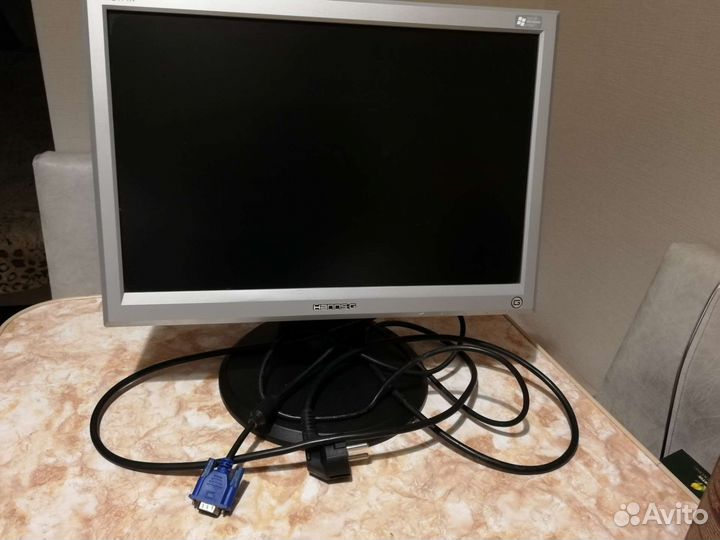 Монитор Hanns.G 17