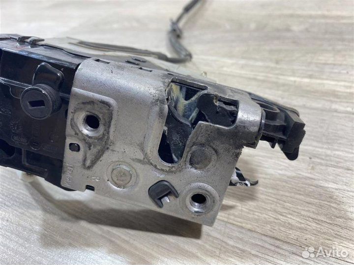 Замок двери задний правый Citroen C4 (2) 1.6 2012