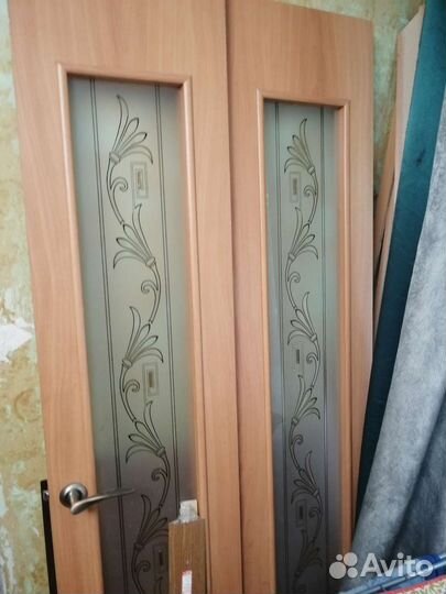 Дверь входная деревянная с коробкой