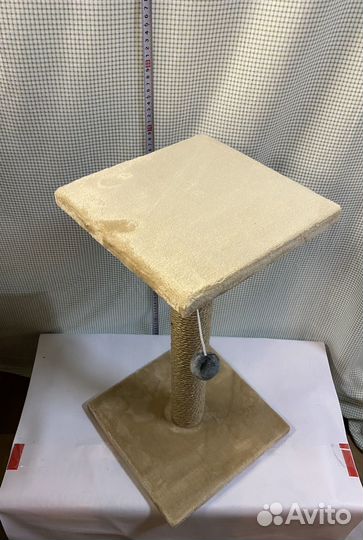 Когтеточка с лежаком высота 56 см