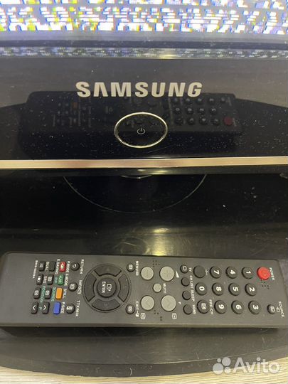 Телевизор samsung 107 см