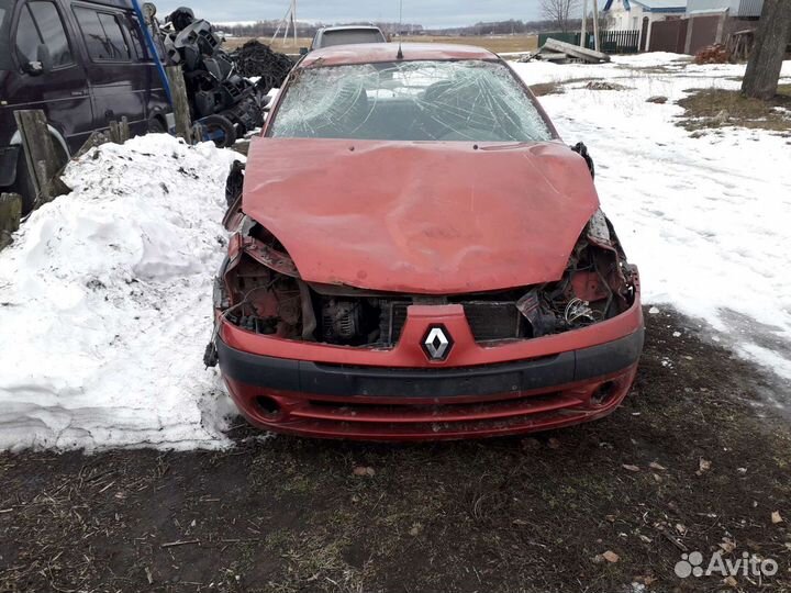 Renault Symbol 1.4 л разбор