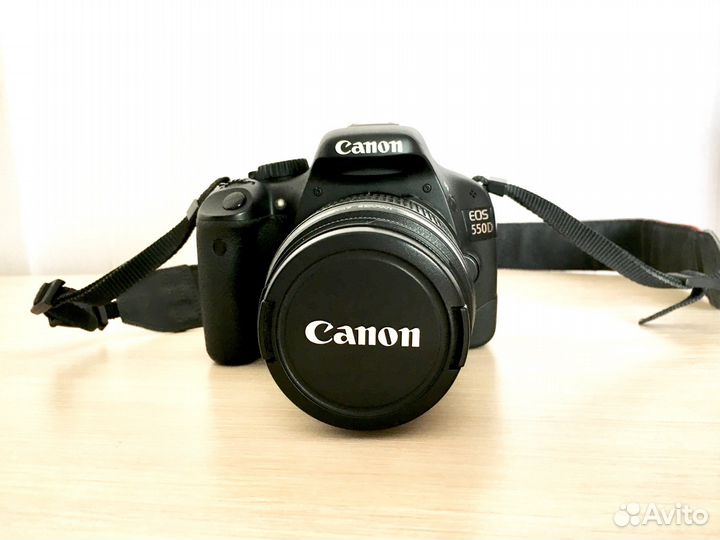 Фотоаппарат Canon EOS 550d kit