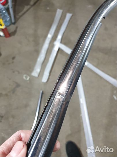 Молдинг Toyta Corolla e 160, e170, e180