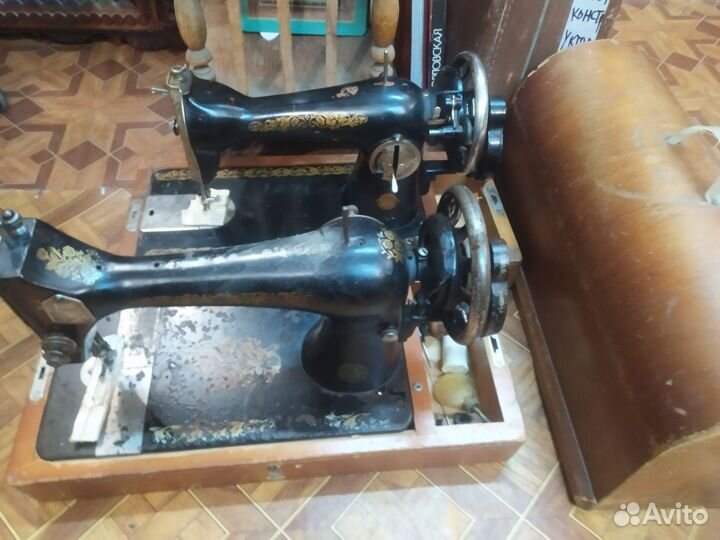 СССР Швейная машинка Подольск ручная педаль