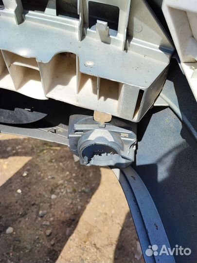 Бампер передний Renault Laguna