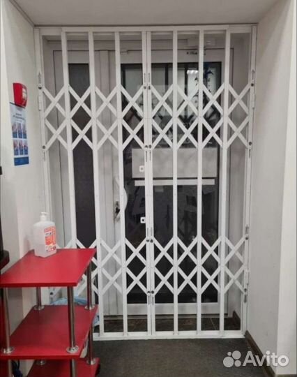 Раздвижные решётки для торговых центров, точек