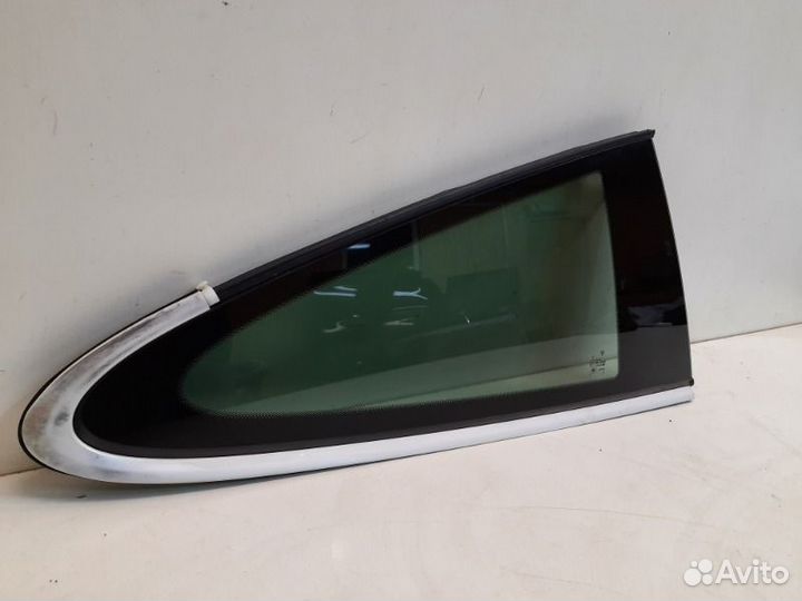 Стекло в крыло заднее правое Porsche 911 991