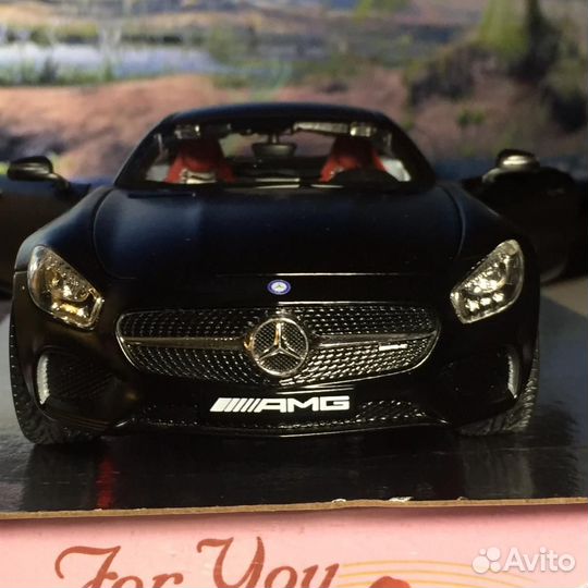 Коллекционная машина мерседес-amg купе