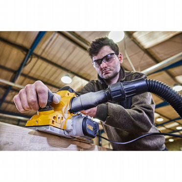 Рубанок DeWalt D26500-QS