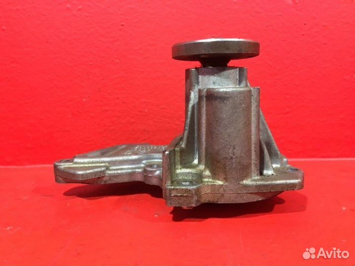 Помпа Ford Focus 1 fydb 1.6 бензин 2001