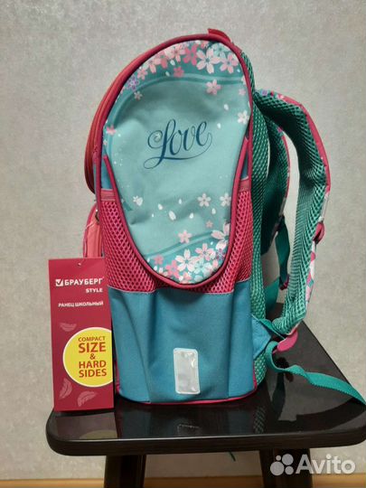 Рюкзак школьный для девочки новый