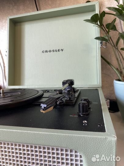 Проигрыватели Crosley Voyager