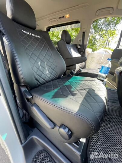 Чехлы на Toyota Alphard